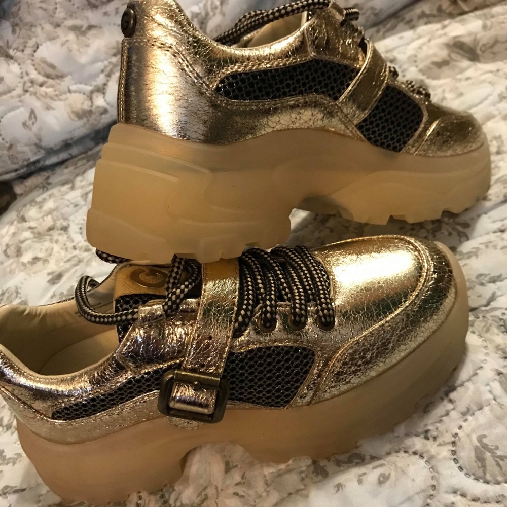 Womens unique style sneakers